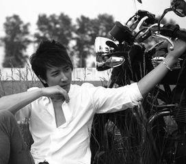 吃瓜娱乐圈韩庚,娱乐圈的瓜中瓜，揭秘明星背后的故事